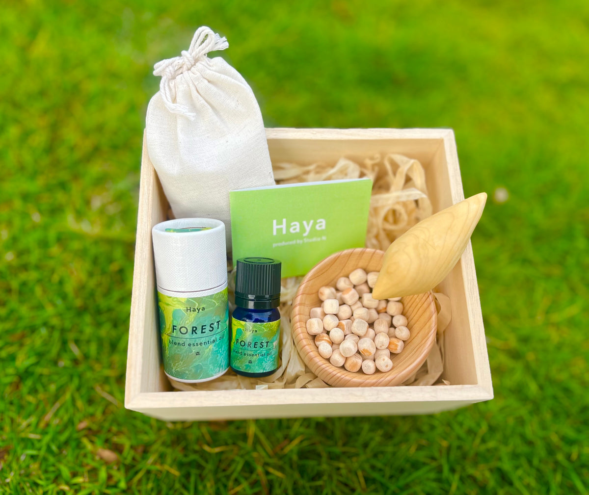 愛知 Haya 自然精萃香氛精油木質＋小鳥擴香器禮品組