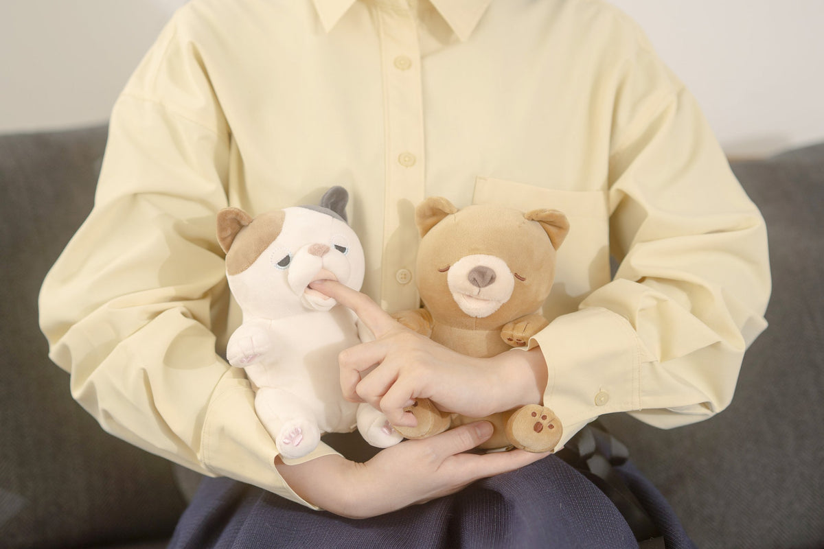 ユカイ工学 甘噛みハムハム — 擬真輕咬機器人玩偶